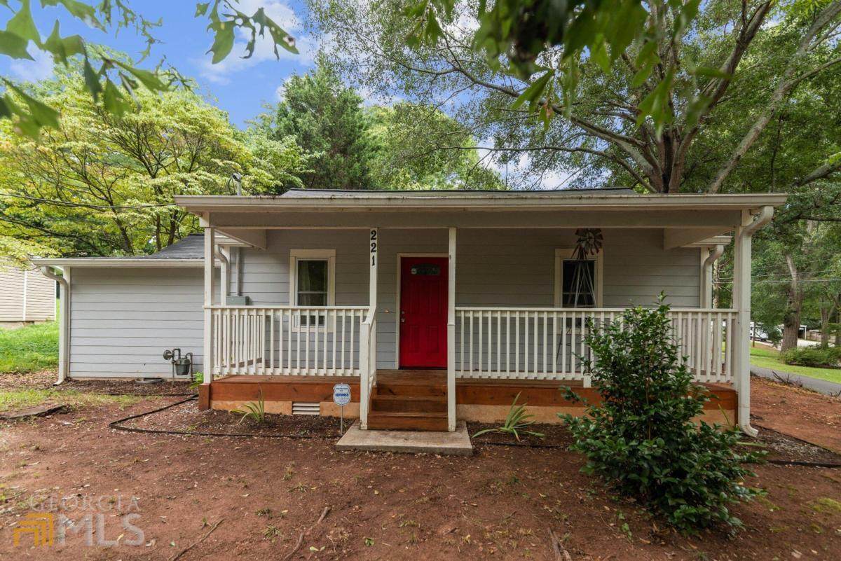 221 College Avenue - Photo 1