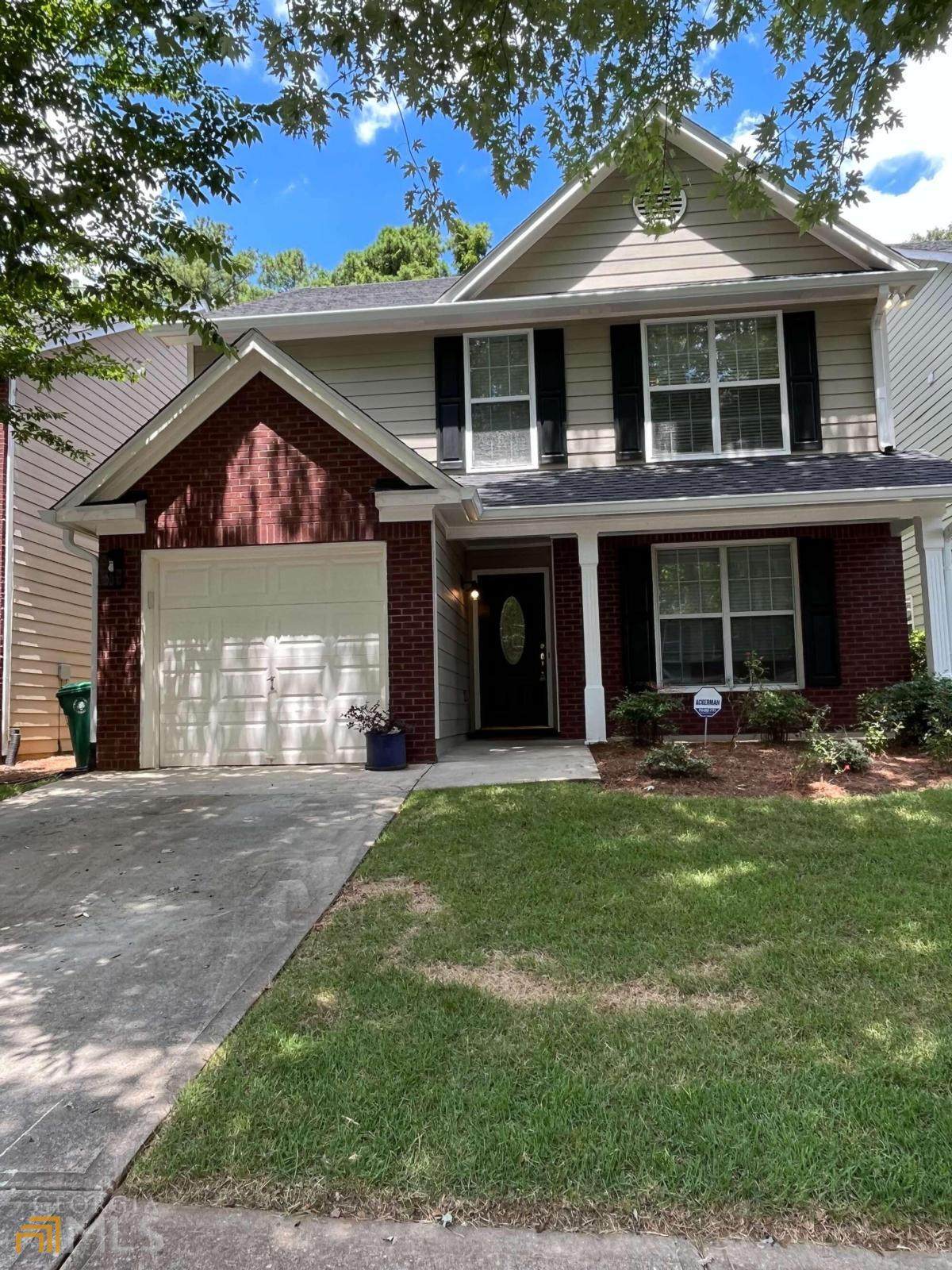 1320 Gates Cir - Photo 1