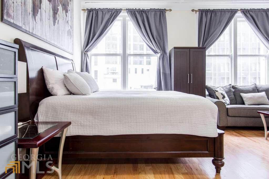 32 Peachtree Street - Photo 1