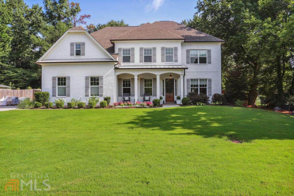 201 Stone Creek Drive - Photo 1