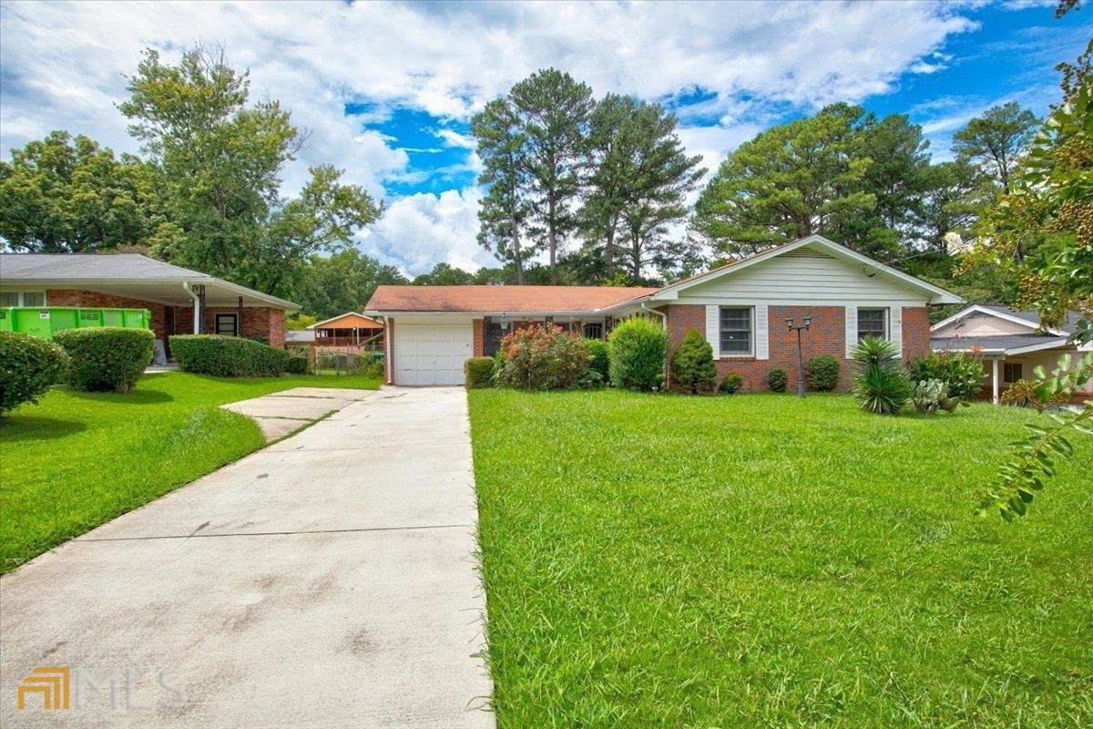 2410 Shamrock Drive - Photo 1