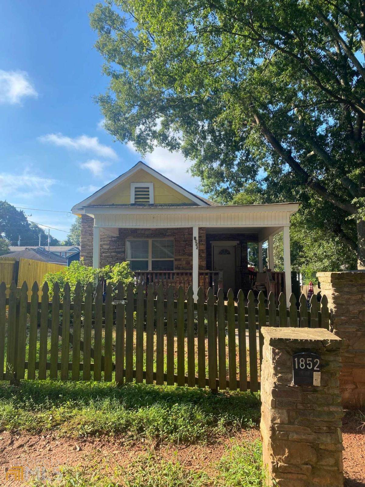 1852 Farris Avenue - Photo 1
