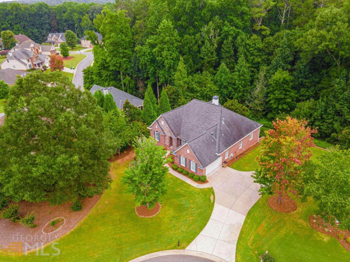 303 Canter Way - Photo 1