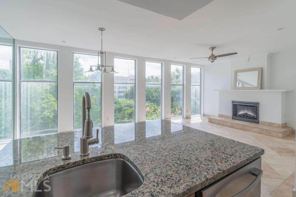 287 14th Street - Photo 1