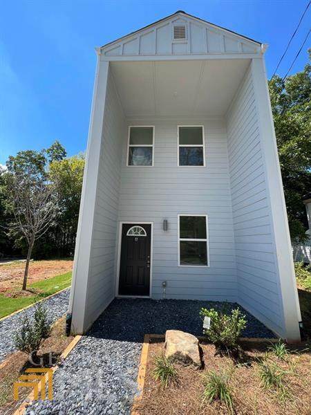 837 Smith - Photo 1