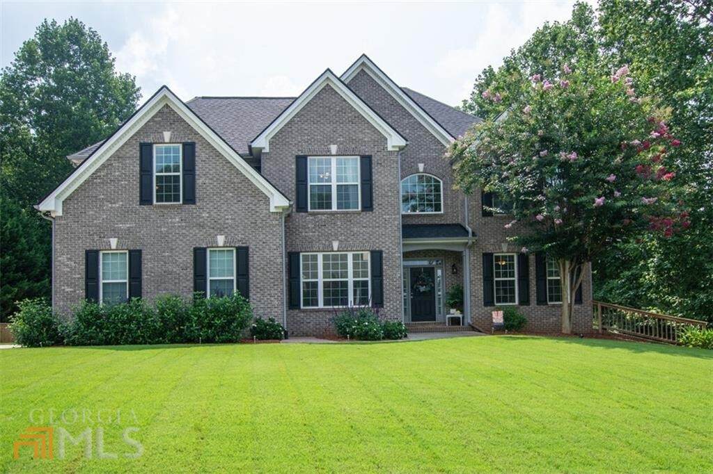 245 Prestwick Drive - Photo 1