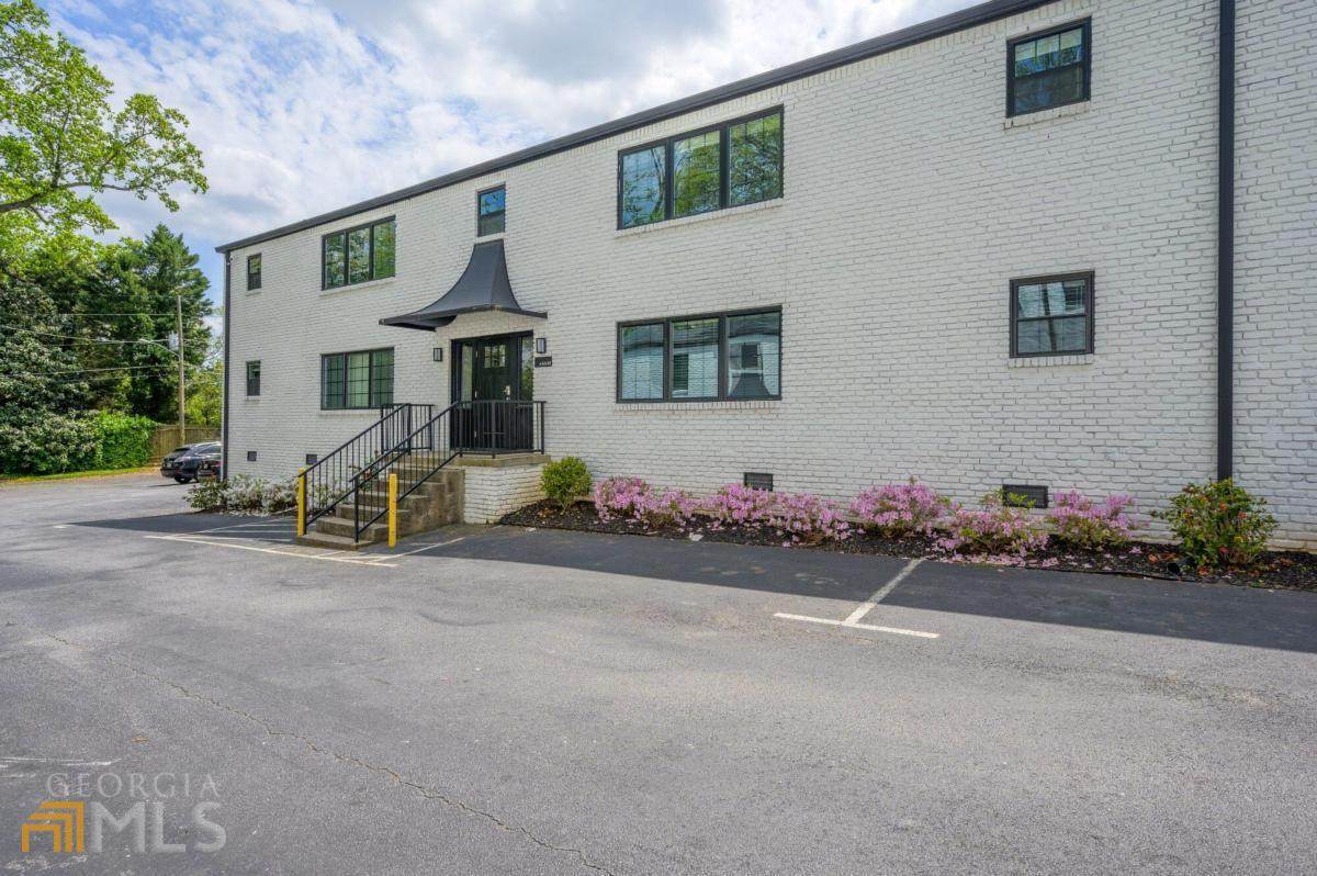 905 Briarcliff Road - Photo 1