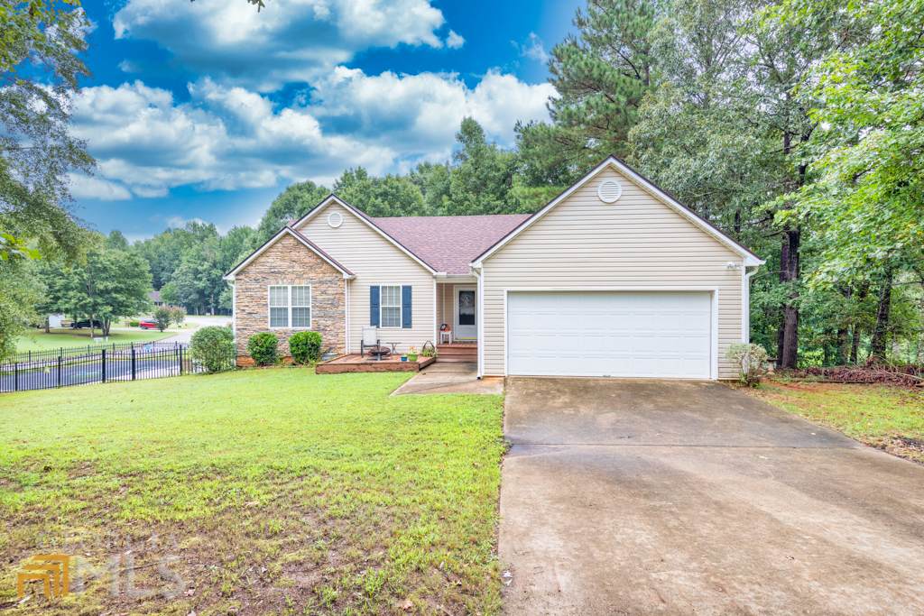 439 Winston Manor Drive - Photo 1