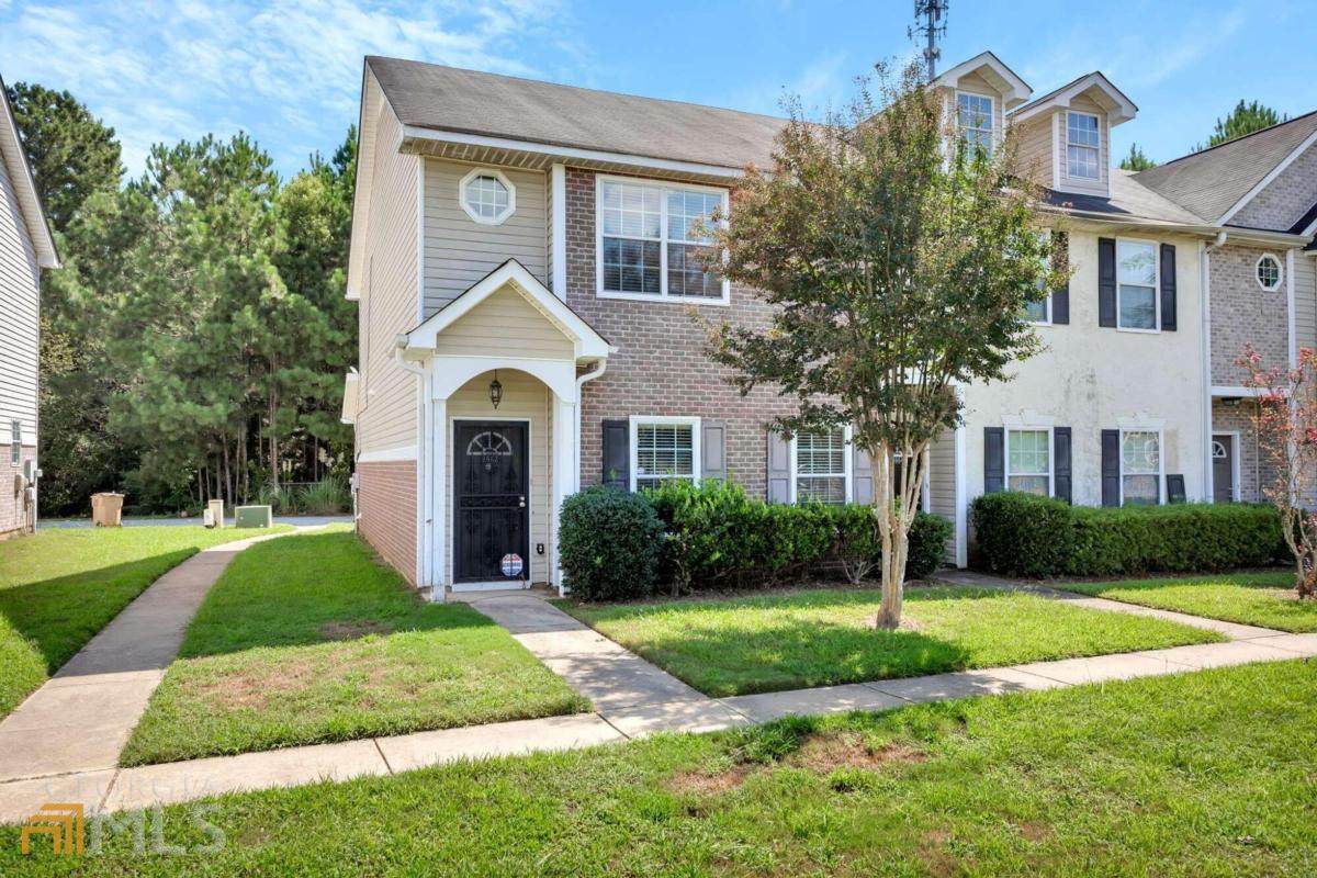8662 Thomas Road - Photo 1