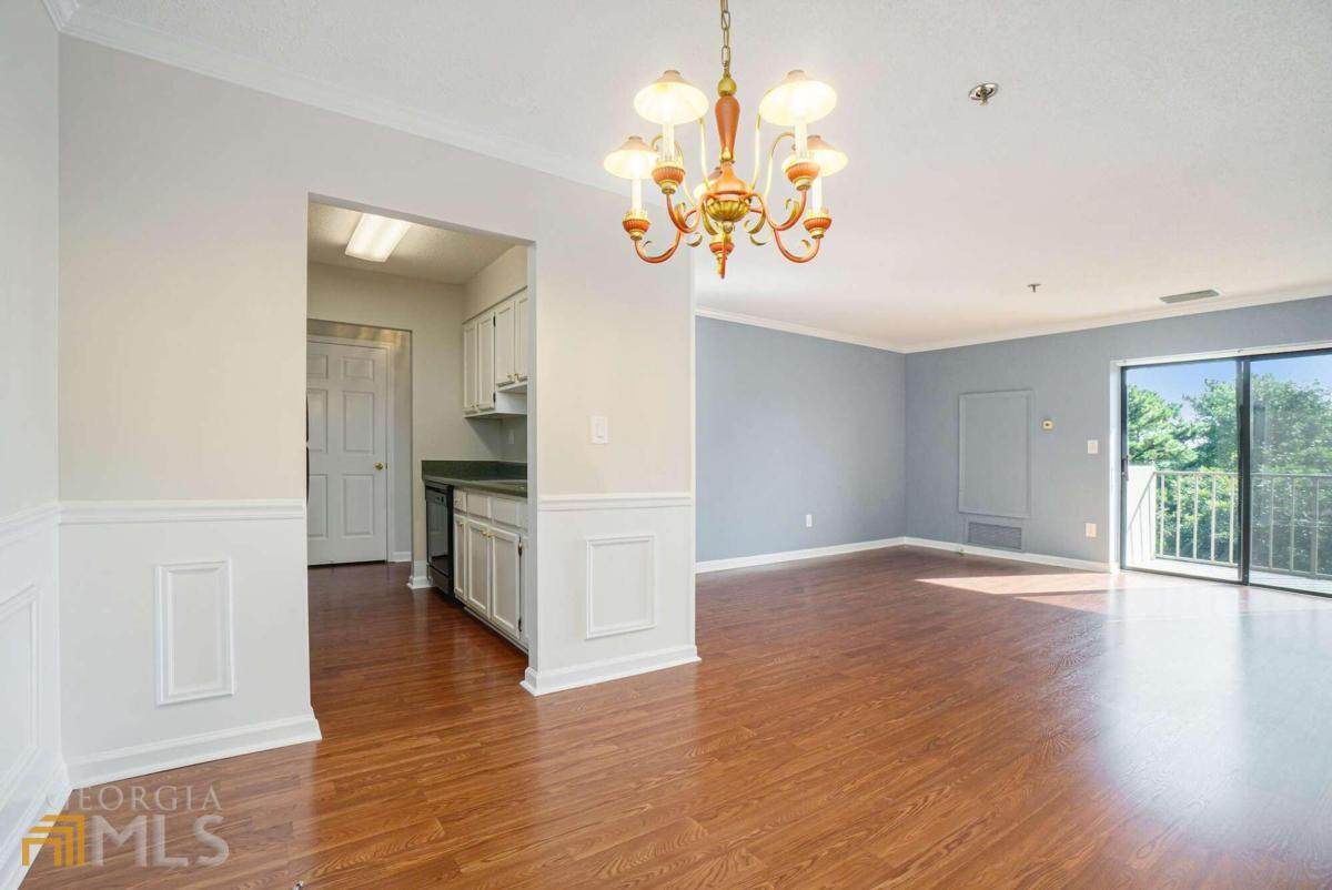300 Johnson Ferry Road - Photo 1