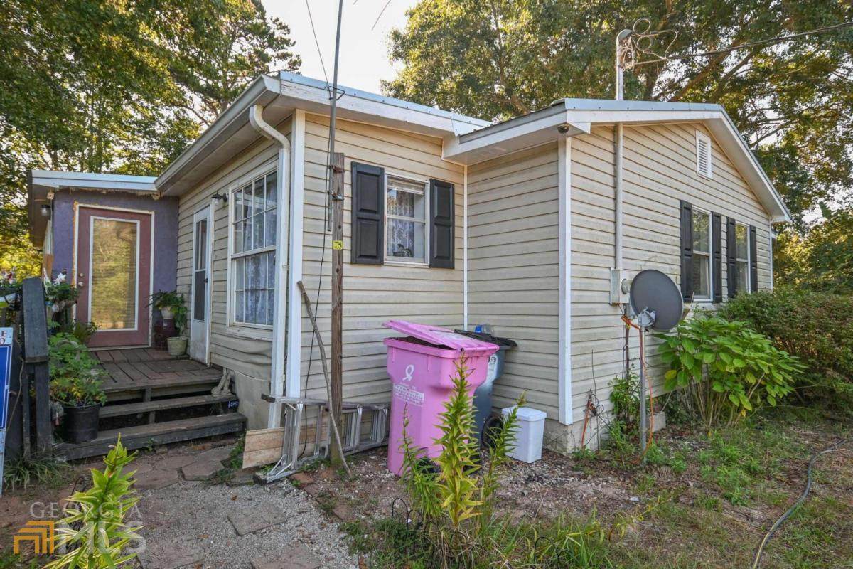 606 Allen Road - Photo 1