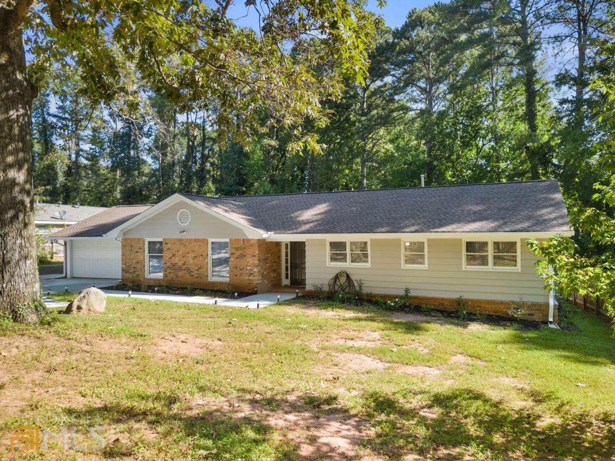 656 Killian Hill Road - Photo 1