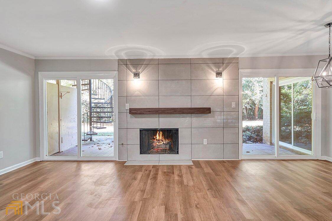 5400 Roswell Road - Photo 1