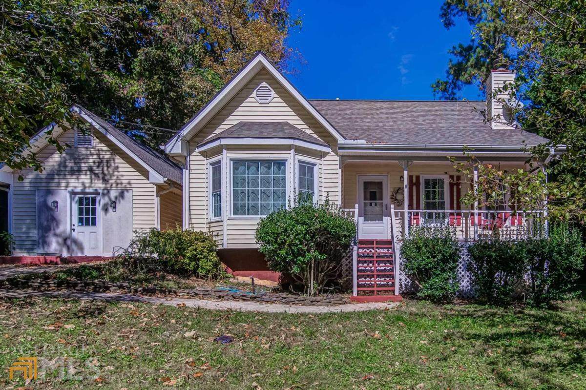 730 Moore Street - Photo 1