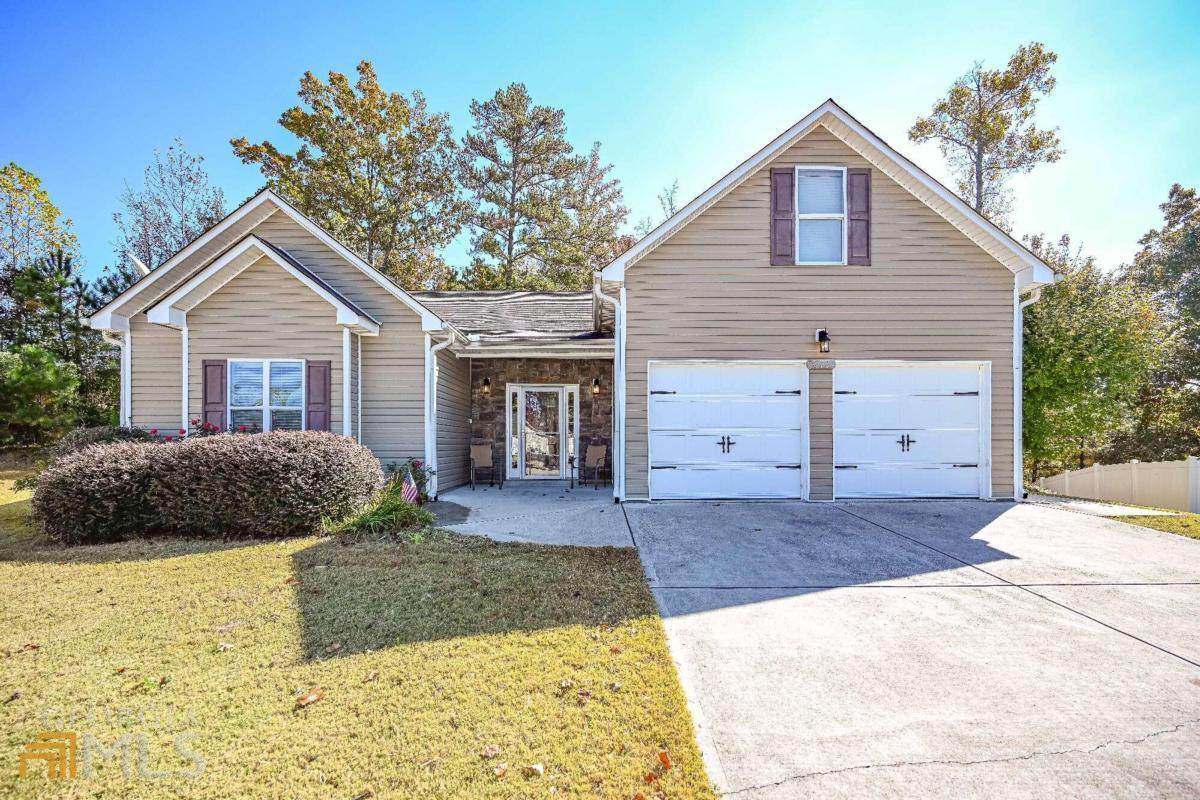 611 Cole Creek Drive - Photo 1