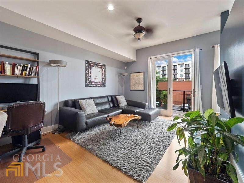 925 Garrett Street - Photo 1