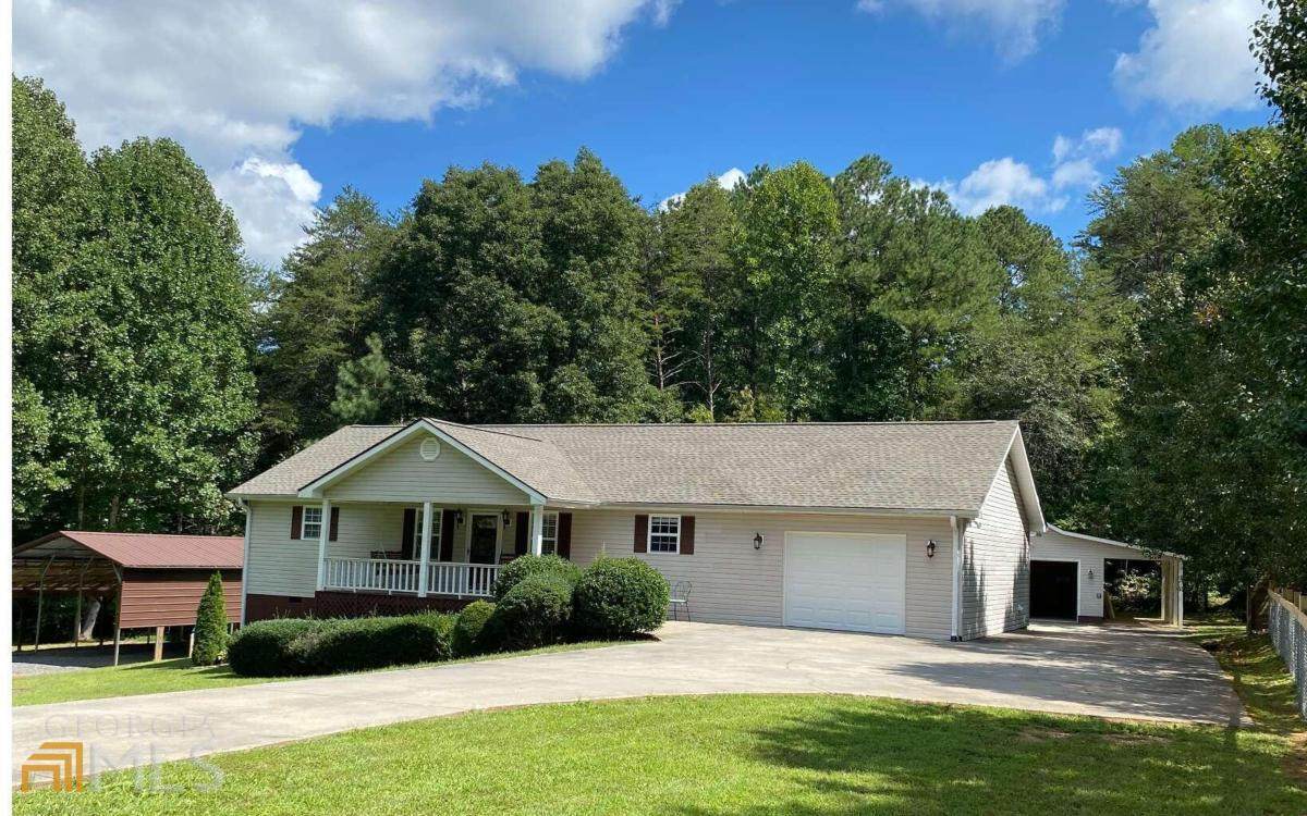 413 Lake Forest Drive - Photo 1