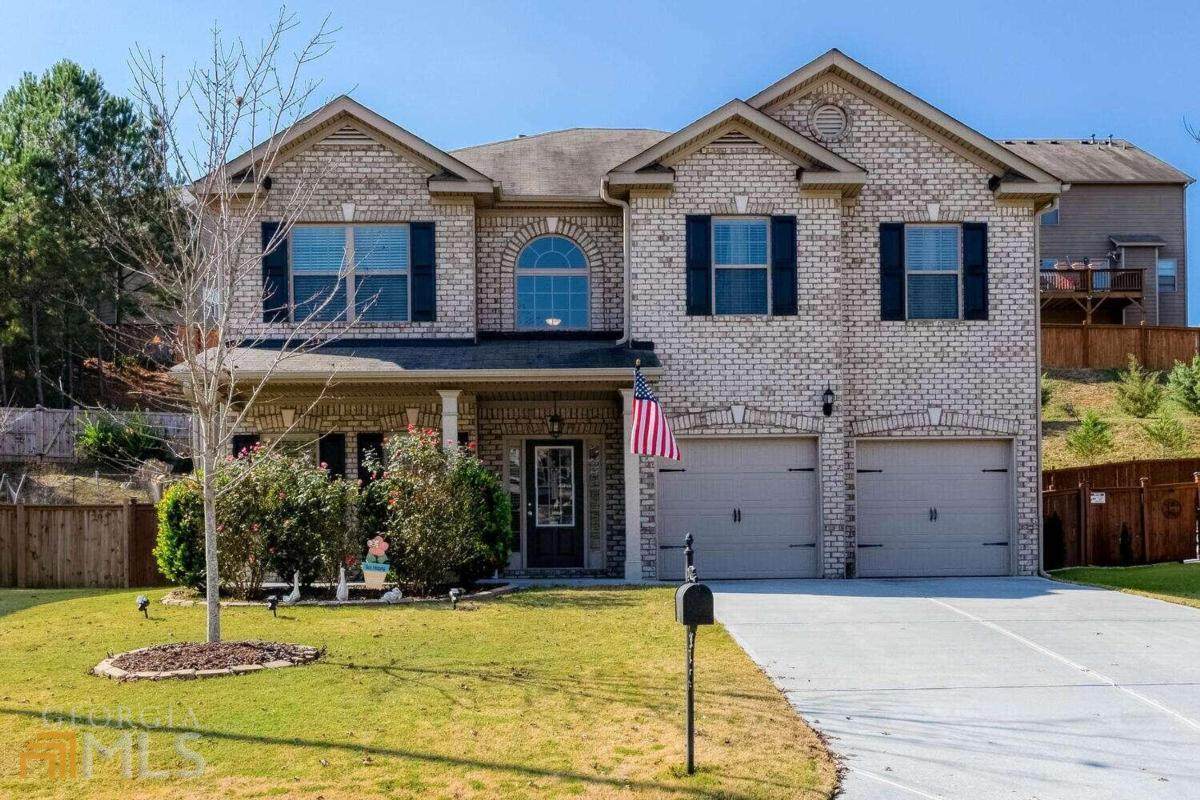 481 Silver Oak Drive - Photo 1