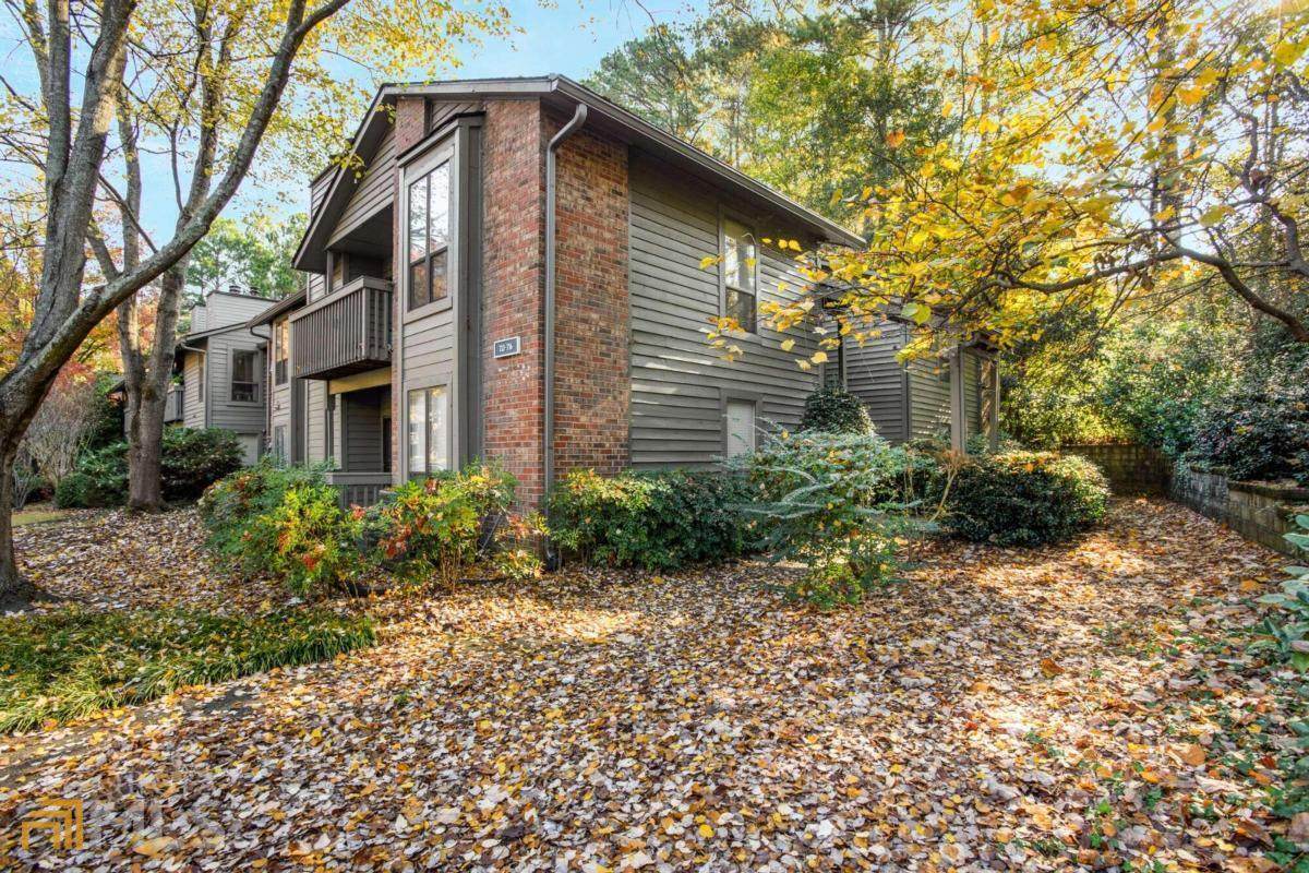 715 Tuxworth Circle - Photo 1