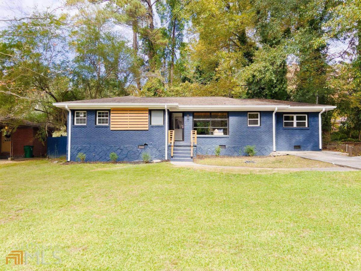 3344 Pinehill Drive - Photo 1