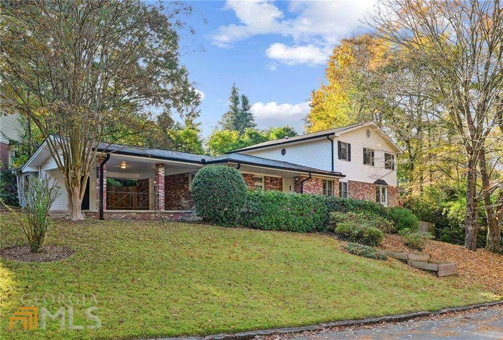 1099 Rogeretta Drive - Photo 1