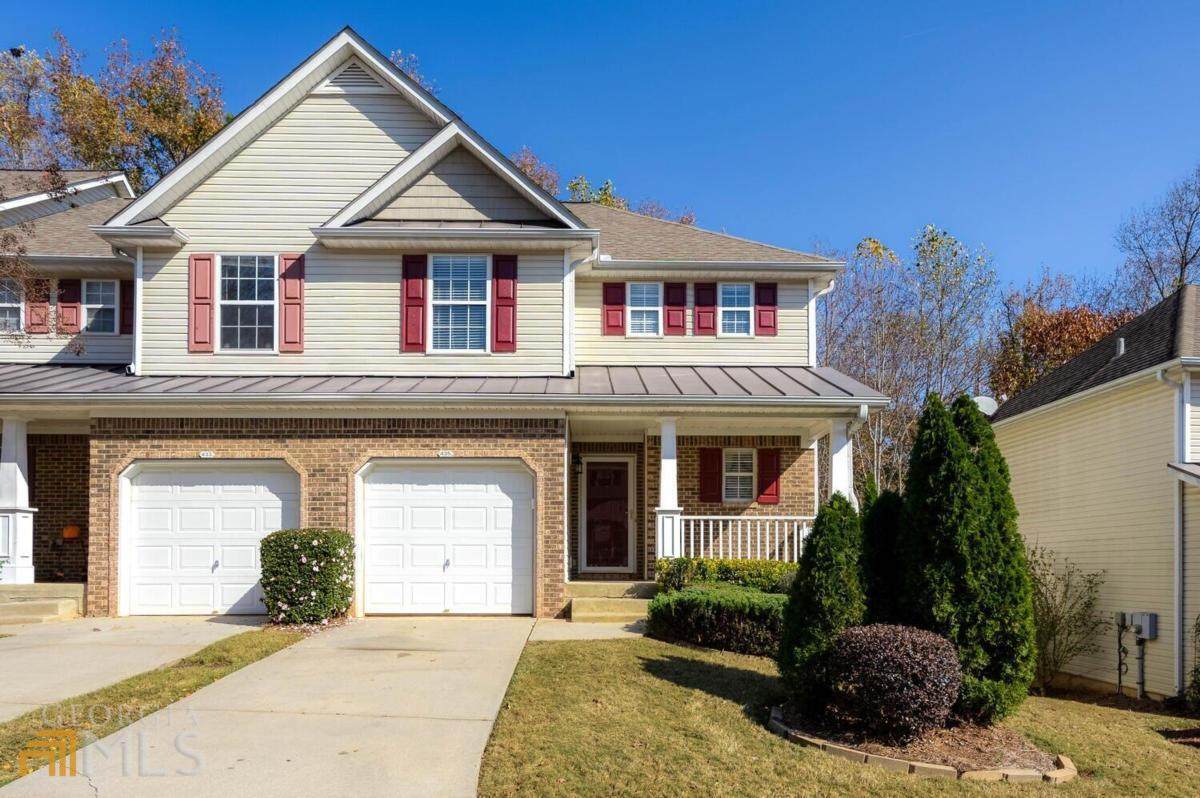 435 Red Coat Lane - Photo 1