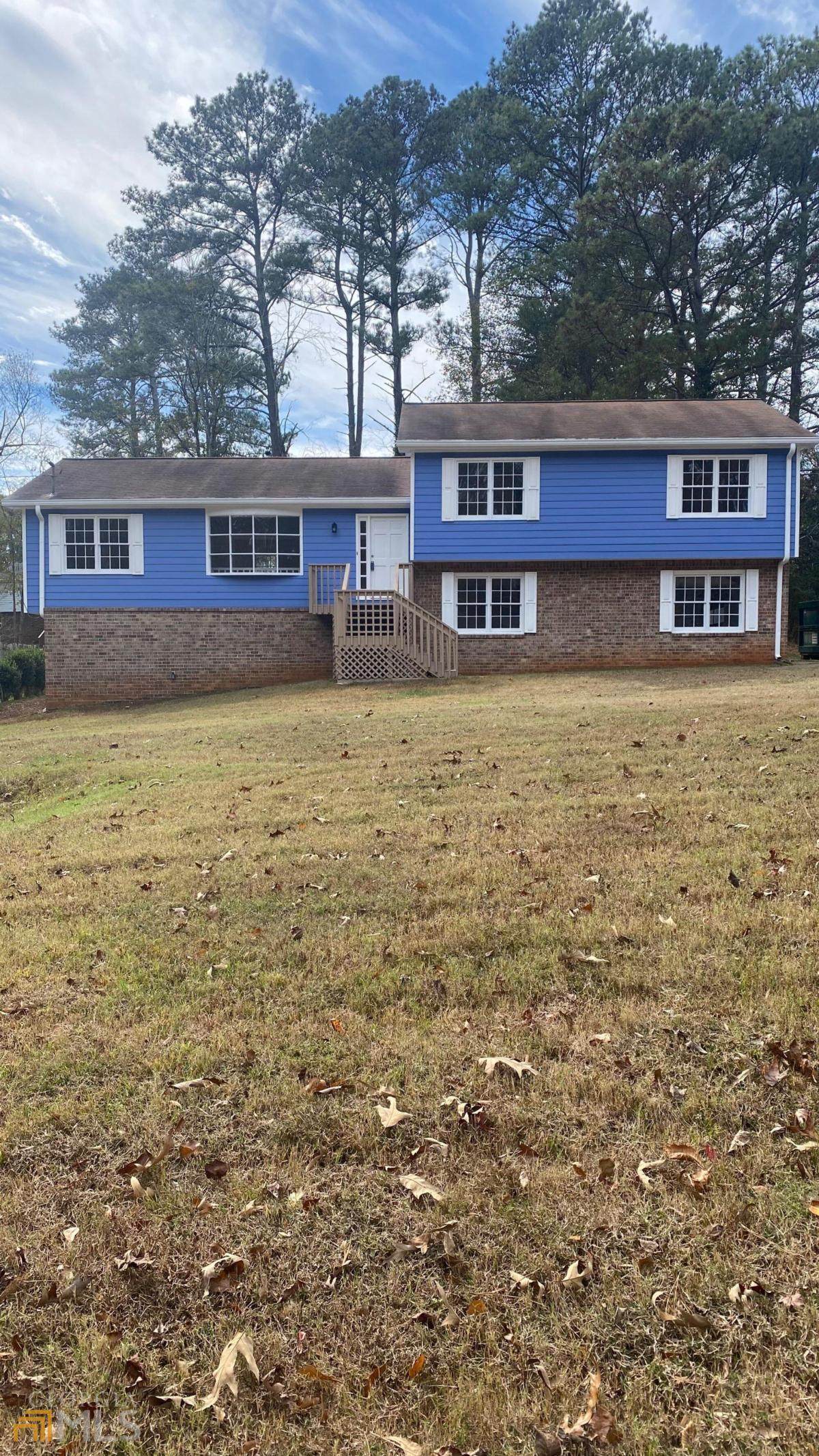 1581 Bentwood Drive - Photo 1