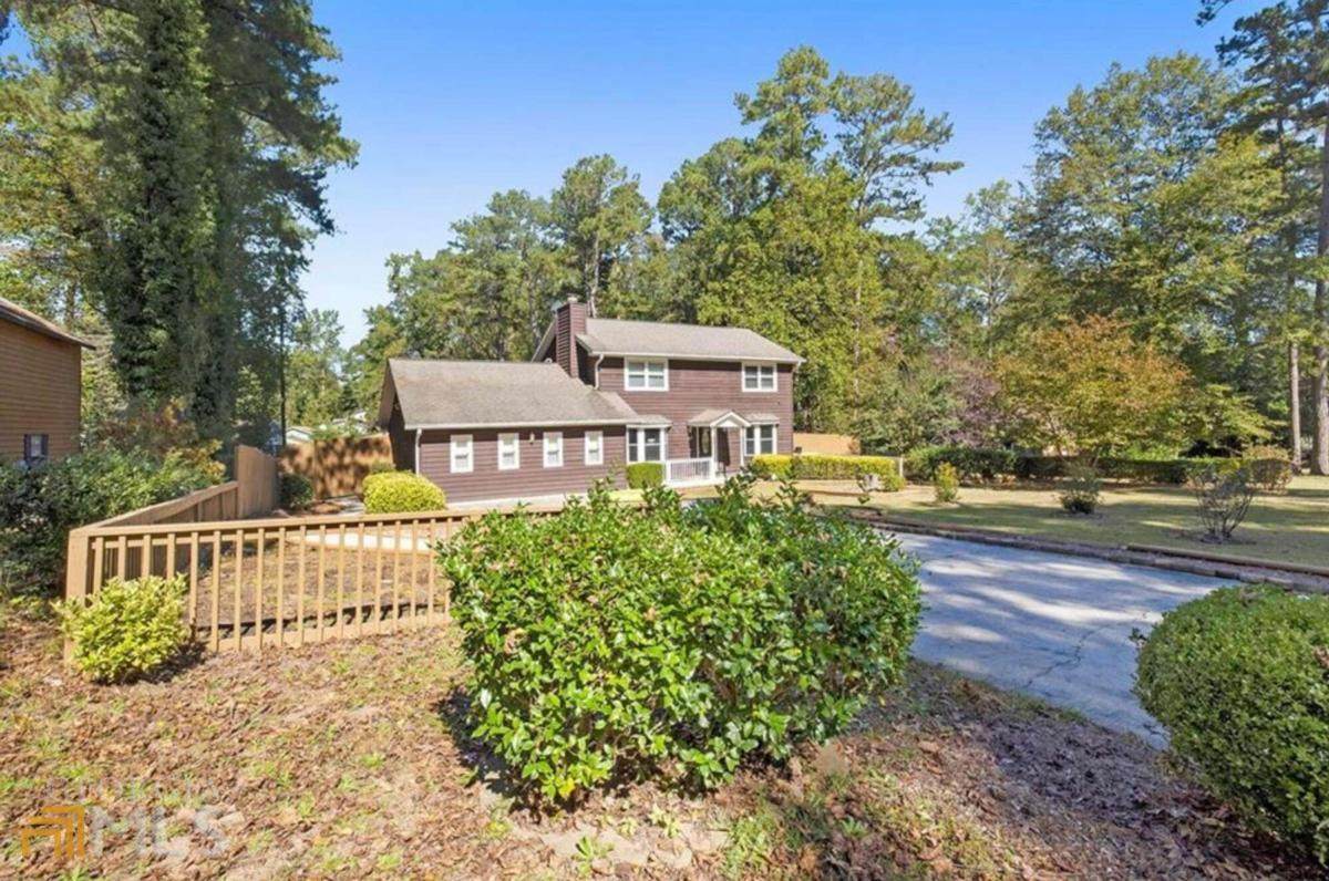 317 Lucan Way - Photo 1