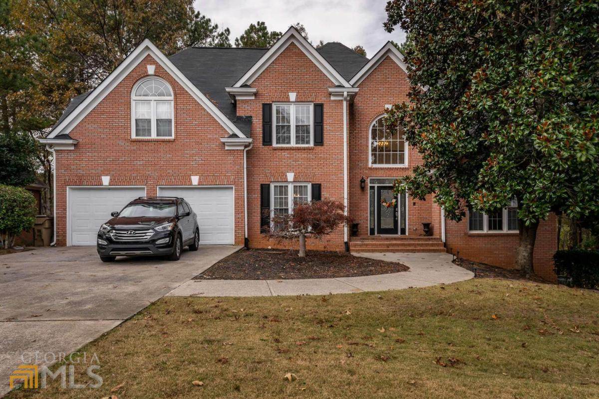 1017 Towne Lake Hills - Photo 1