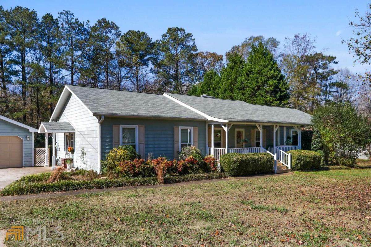181 Thompson Boulevard - Photo 1