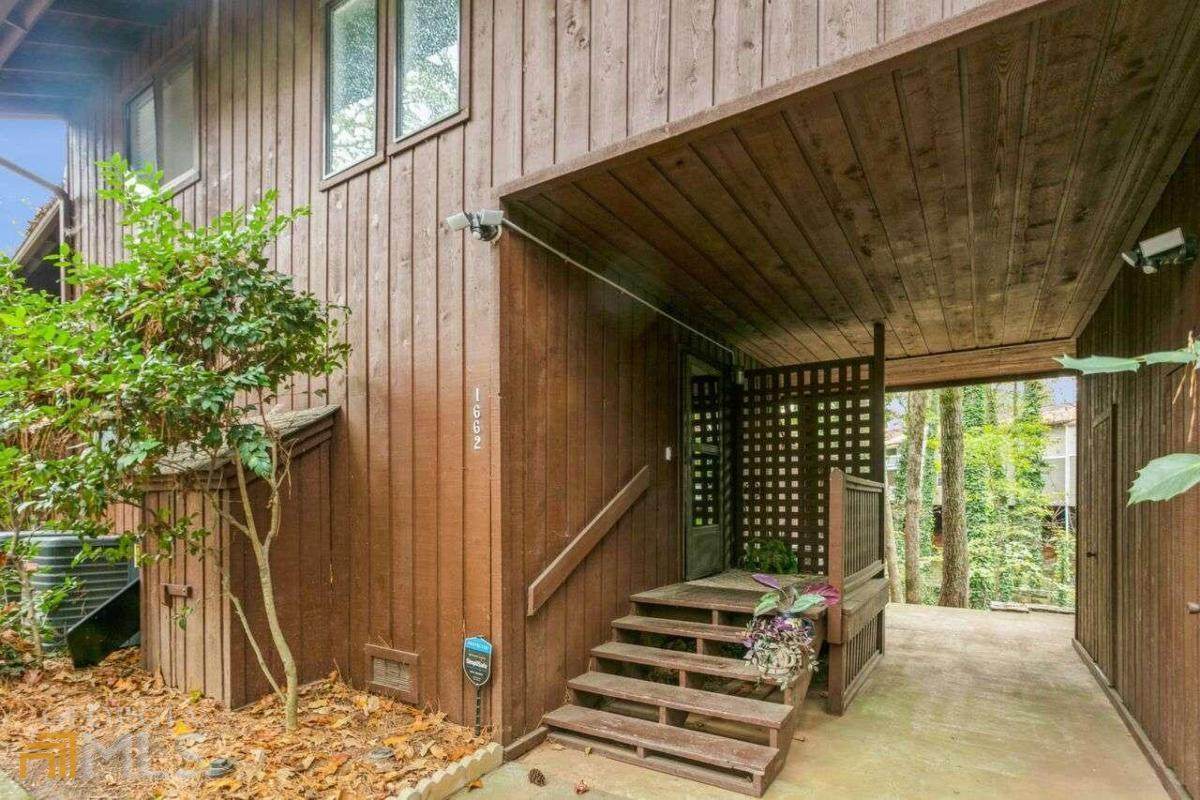 1662 Terrell Ridge Drive - Photo 1