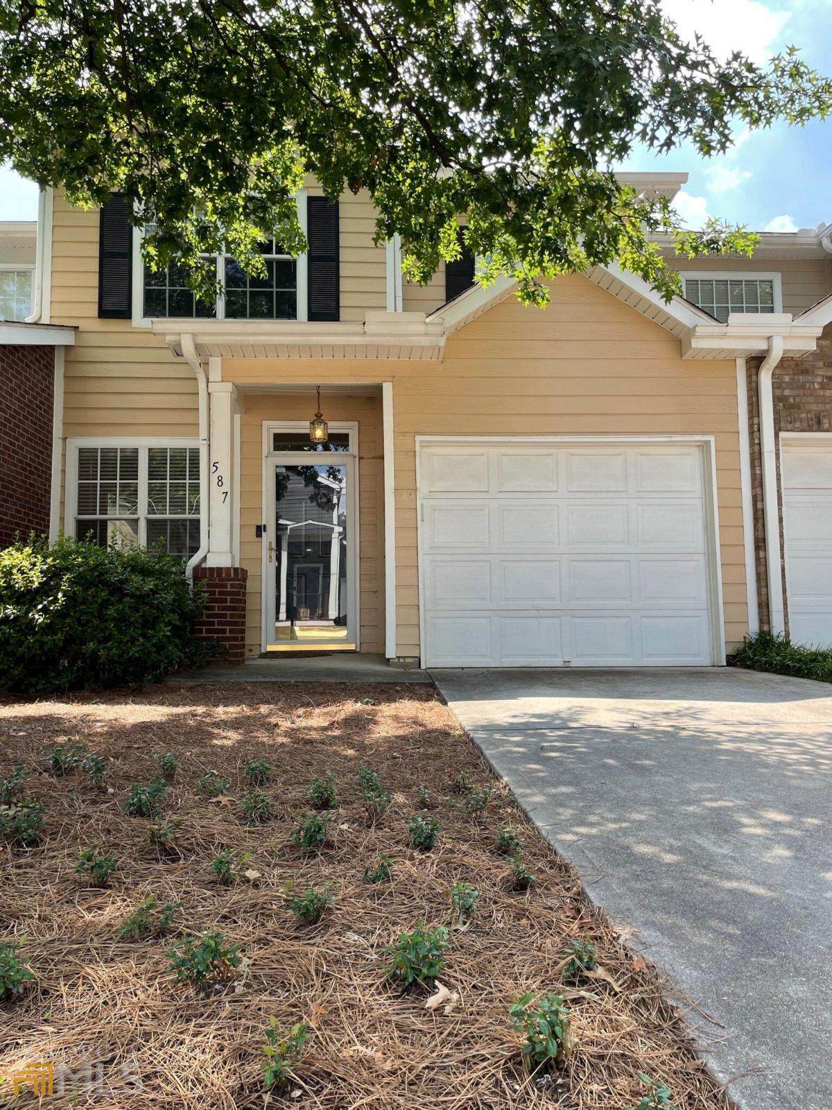 587 Reed Street - Photo 1