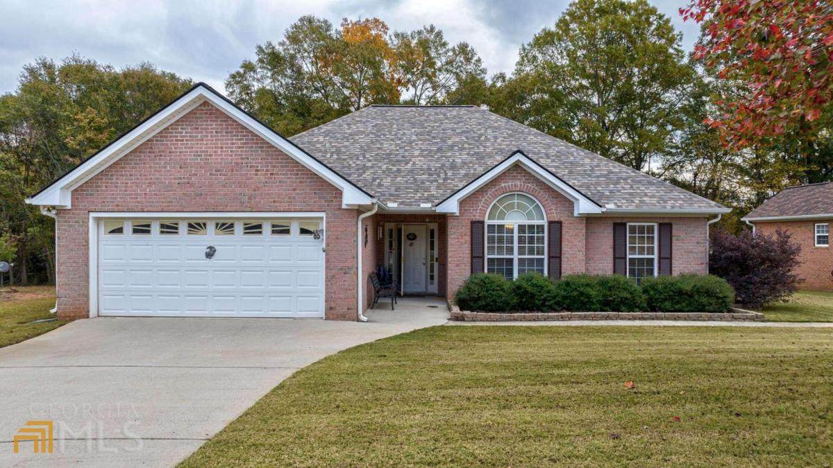 290 Woodgrove Drive - Photo 1