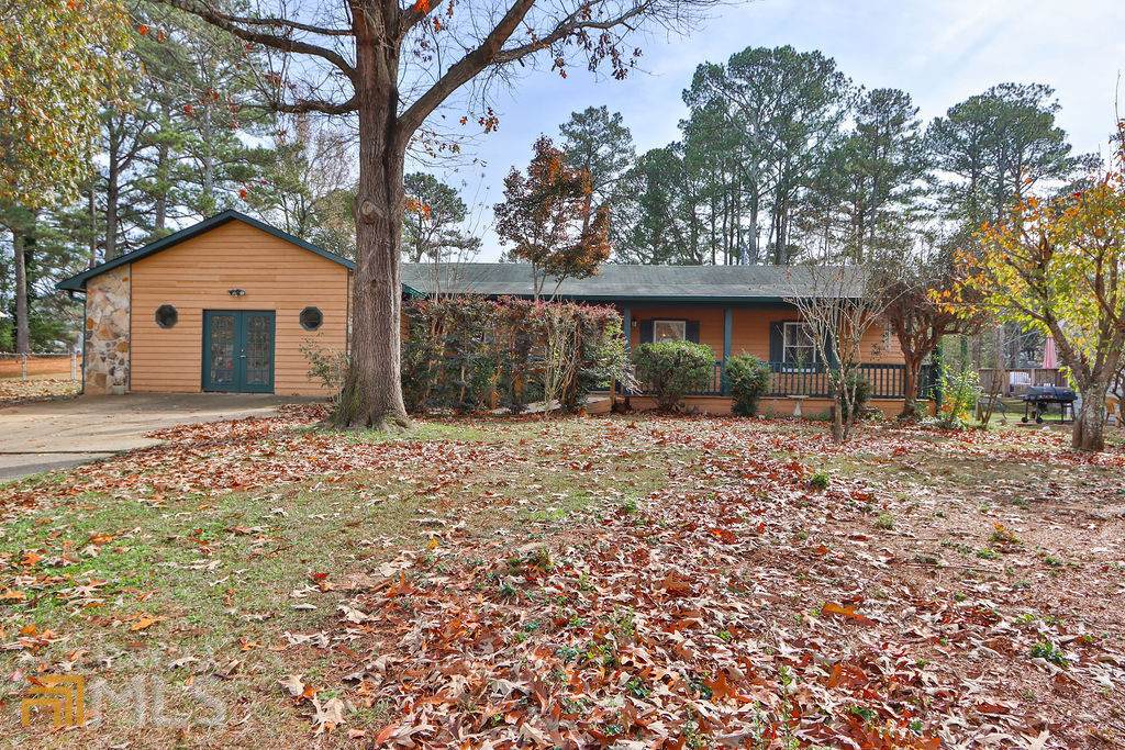 1746 Litchfield Road - Photo 1