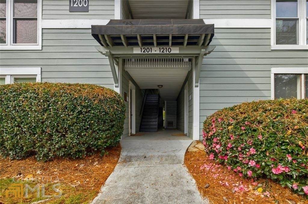 1202 Summit North Drive - Photo 1