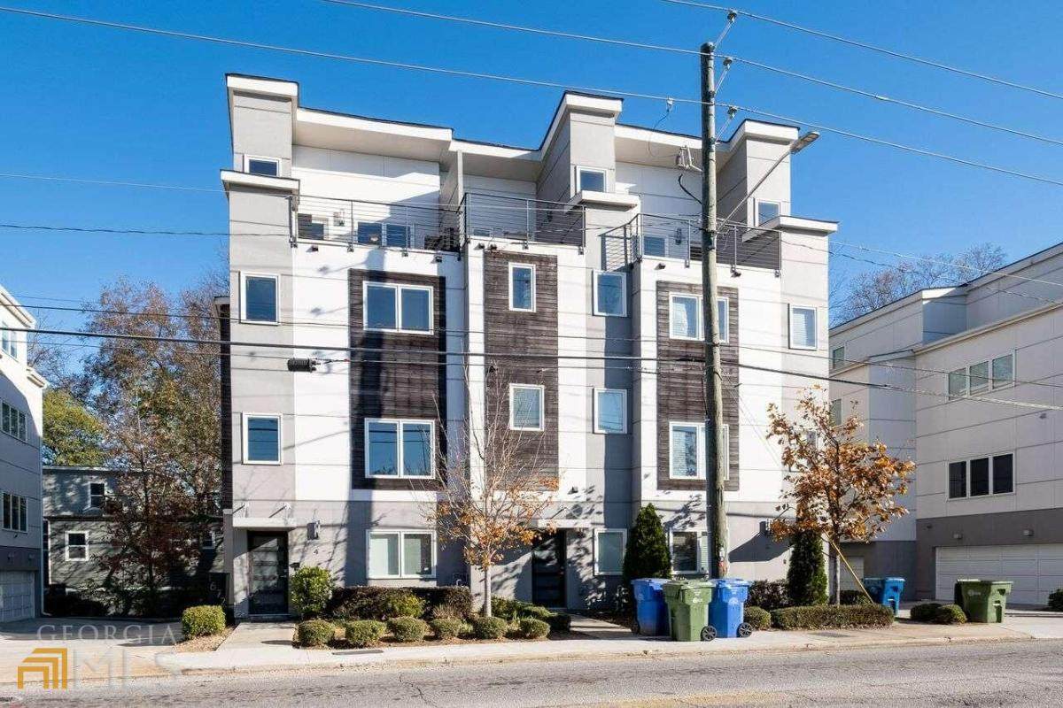 1672 Dekalb Avenue - Photo 1