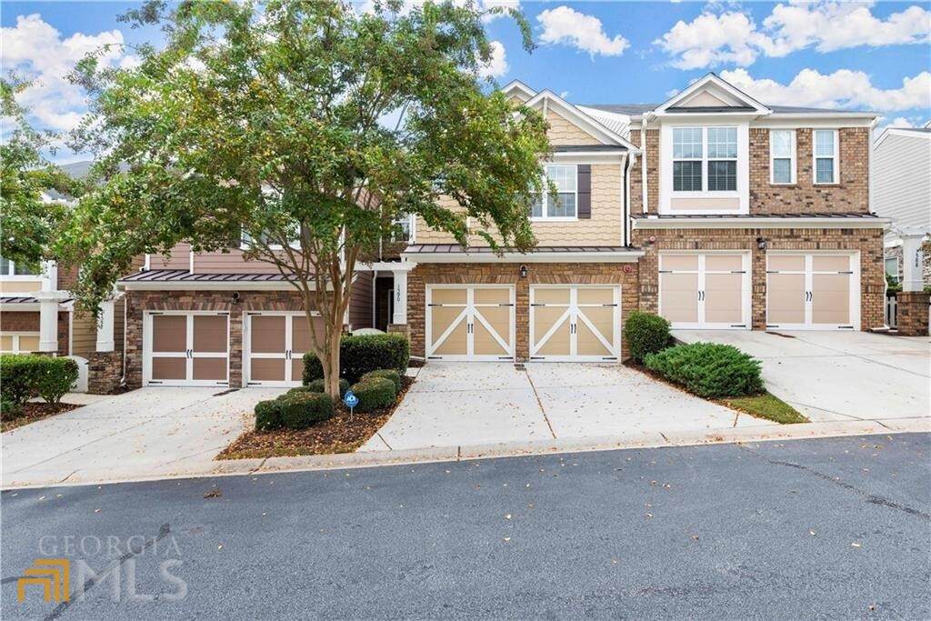 1590 Richmond Drive - Photo 1
