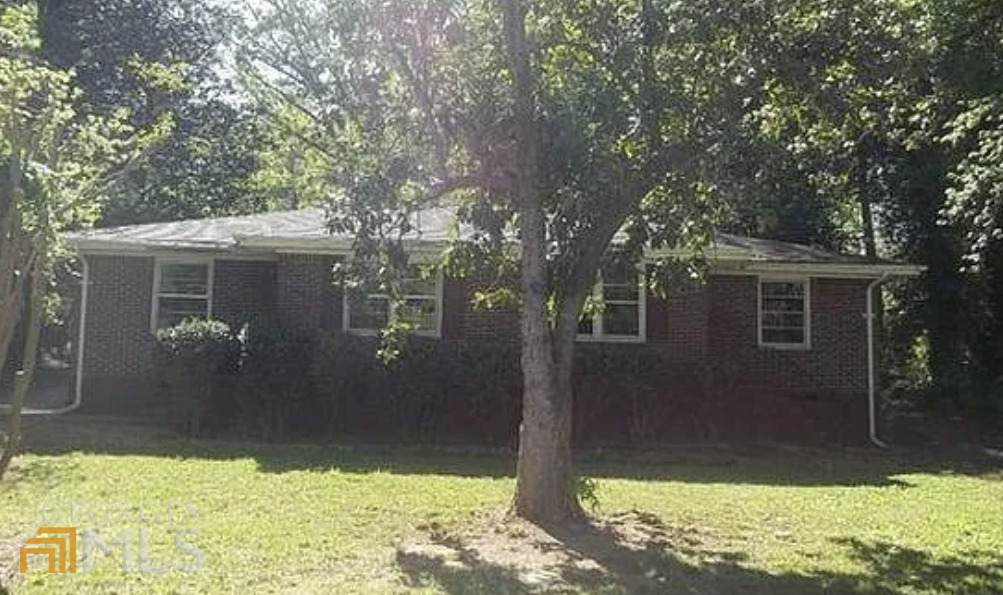 4809 Pinedale Drive - Photo 1