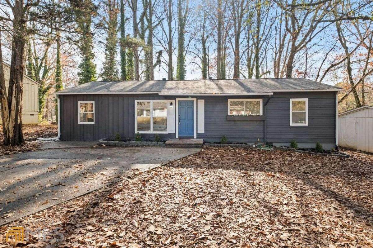 799 Kennesaw Drive - Photo 1