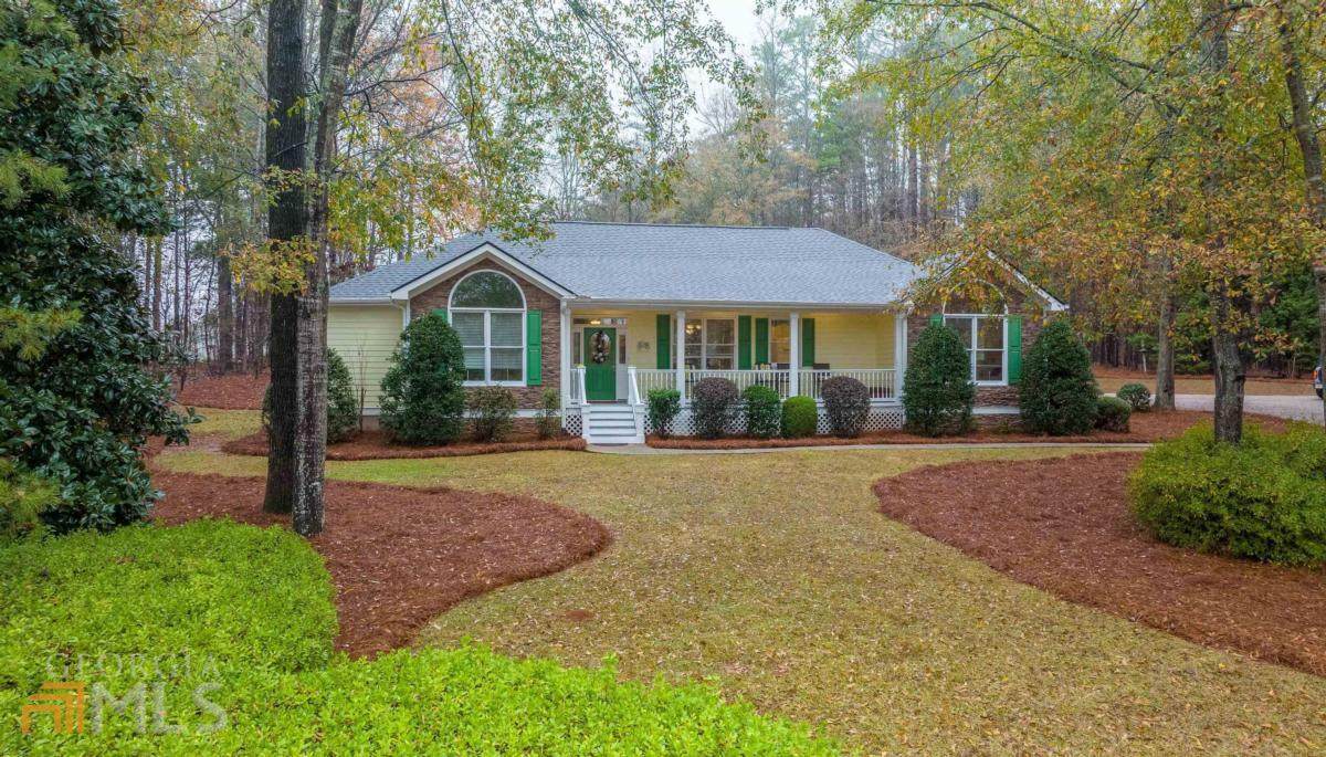 233 Loch Way - Photo 1