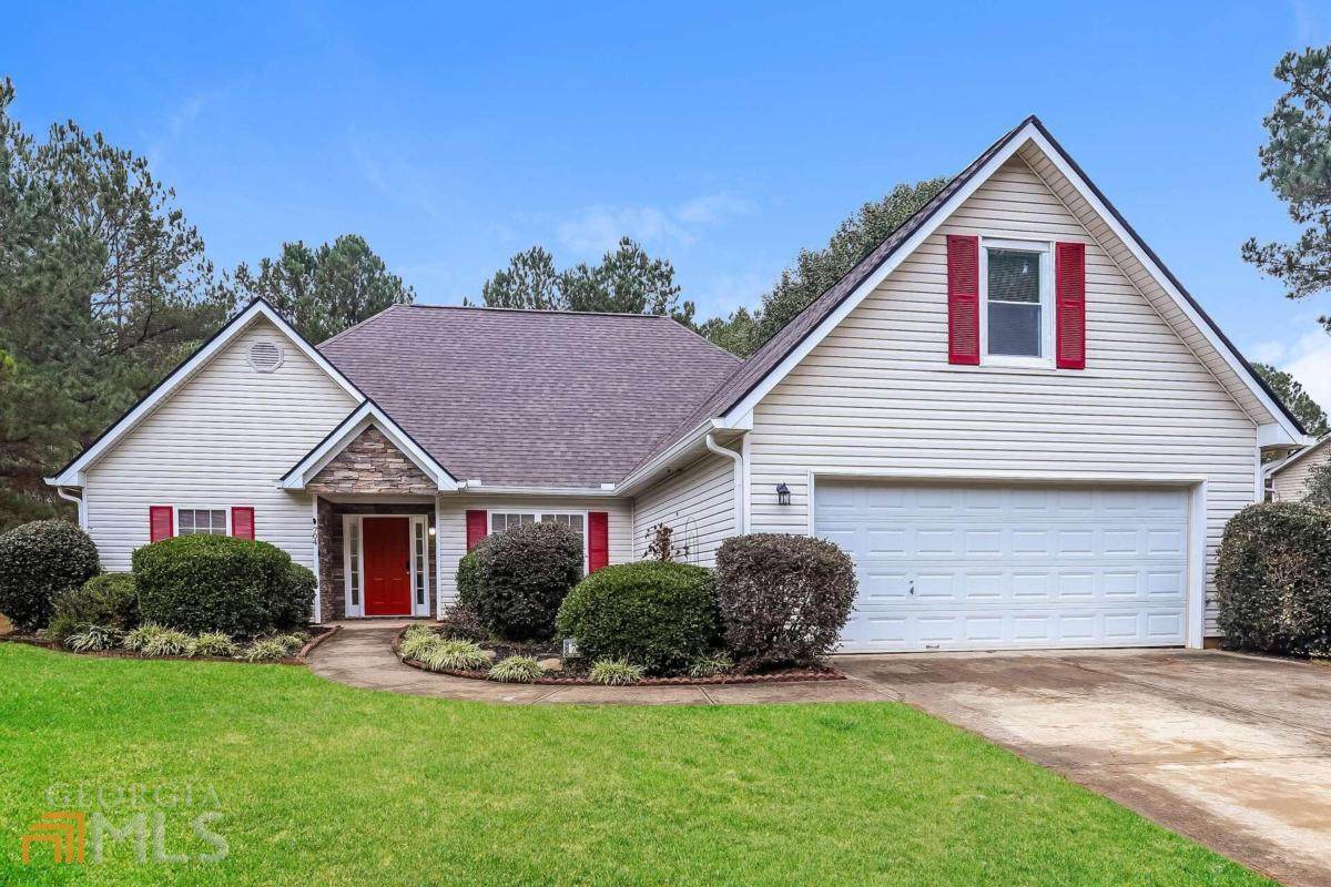 704 Mcarthur Drive - Photo 1
