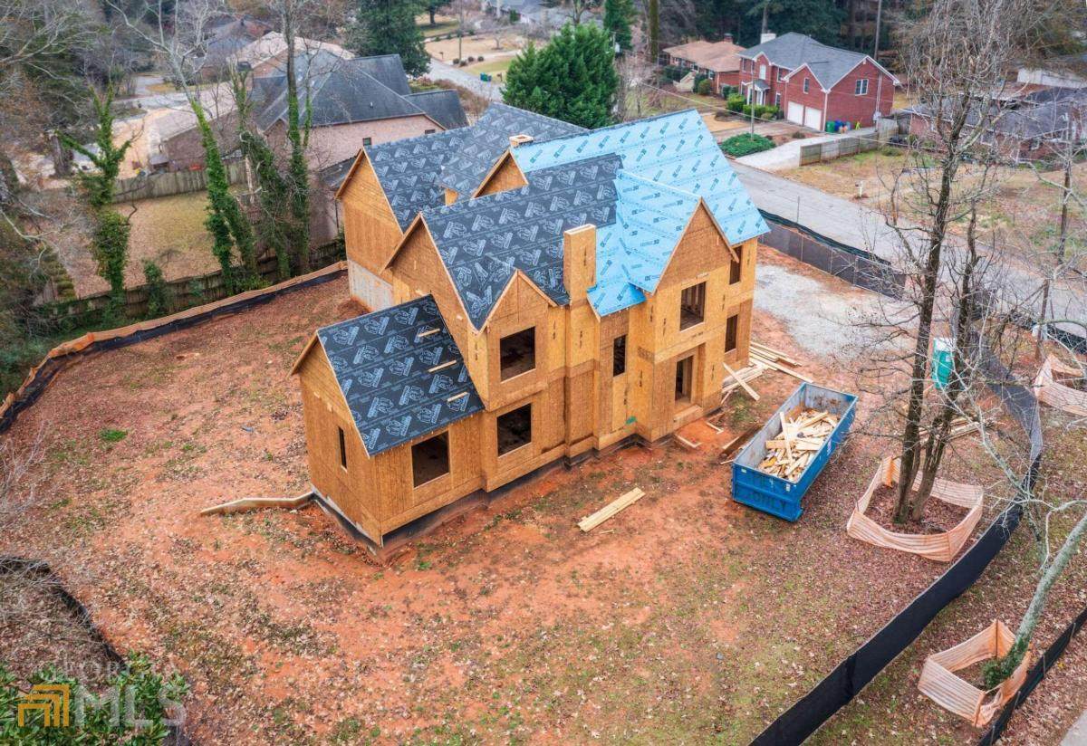3595 Lavista Road - Photo 1