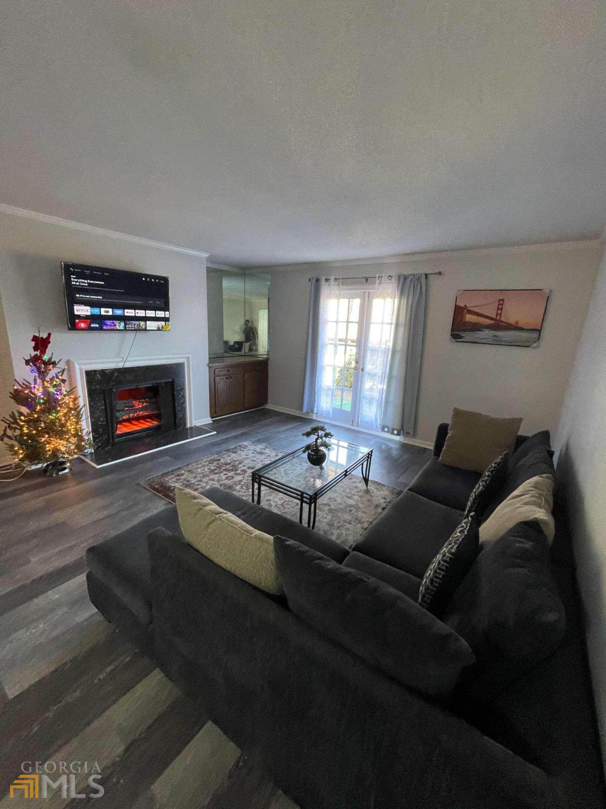 107 Rue Fontaine - Photo 1