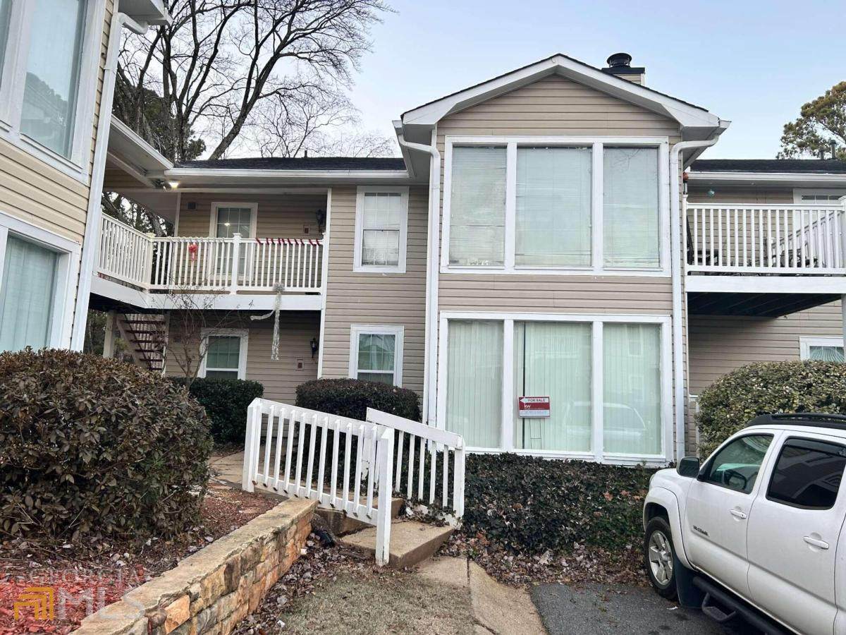 702 Augusta Drive - Photo 1