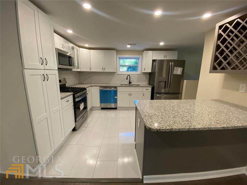 362 Creighton Avenue - Photo 1