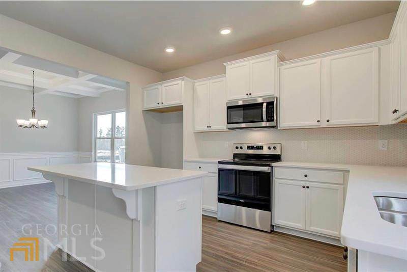 121 Eleanora Park - Photo 1
