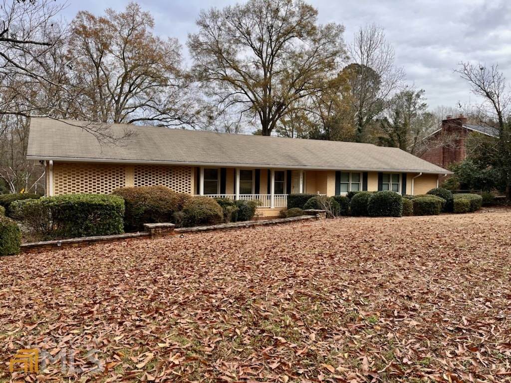 893 Crawford Street - Photo 1