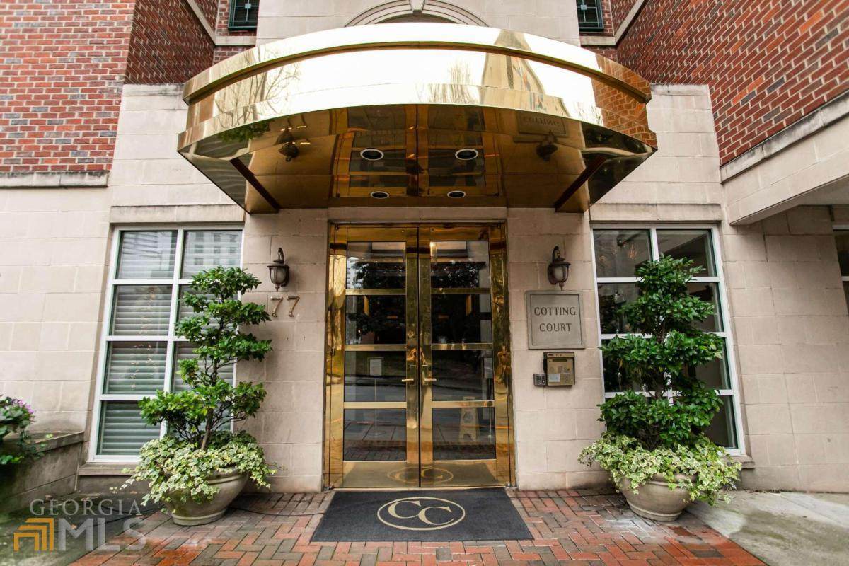 77 Peachtree Place - Photo 1