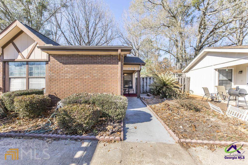 112 Brookhaven Circle - Photo 1