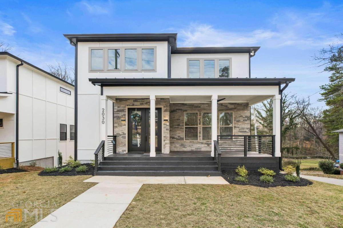 2030 Cambridge Avenue - Photo 1